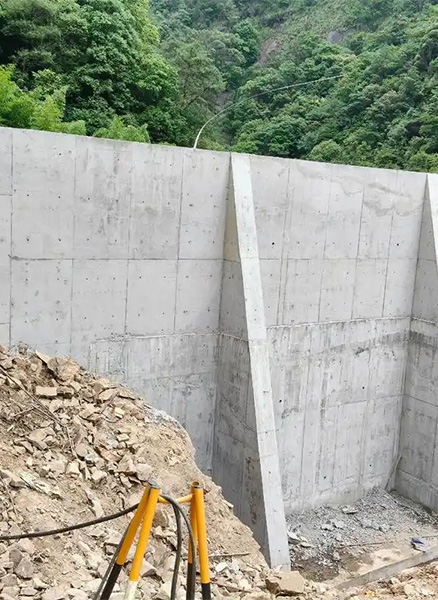 烟台莱山区重力式挡土墙